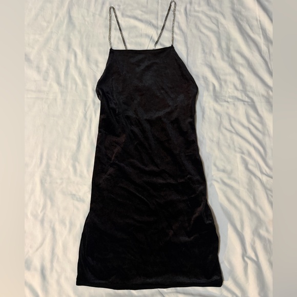 H&M Black Velvet Mini Dress - Picture 2 of 6